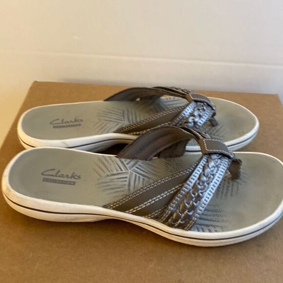 Clark collection taupe color sandals thong flip flops size 5 - Picture 1 of 5